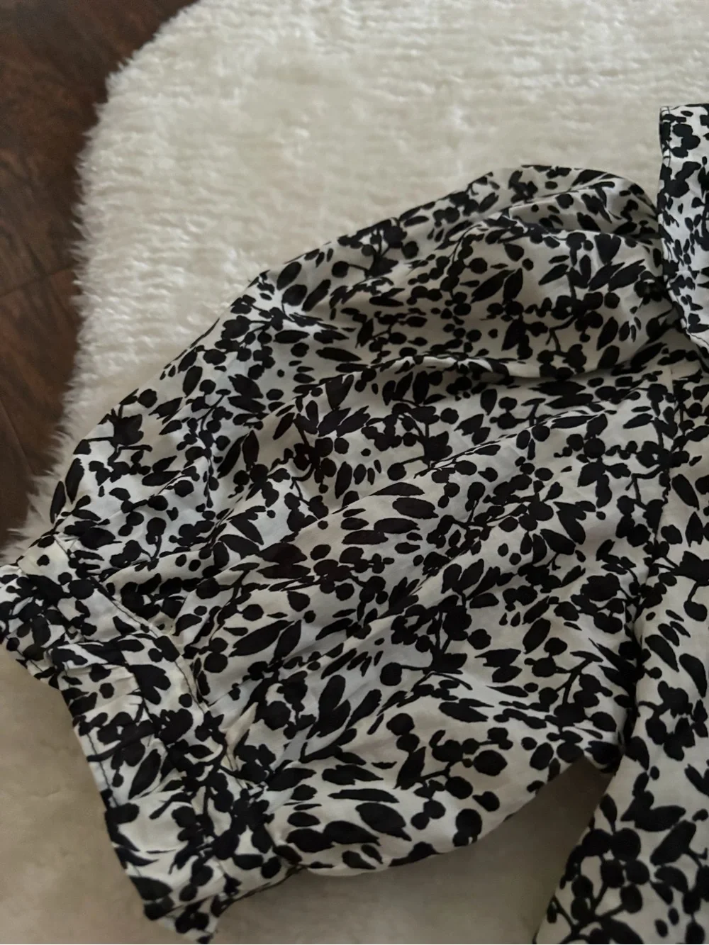 Madewell Abstract Leaf Ruffled Button-Front Top